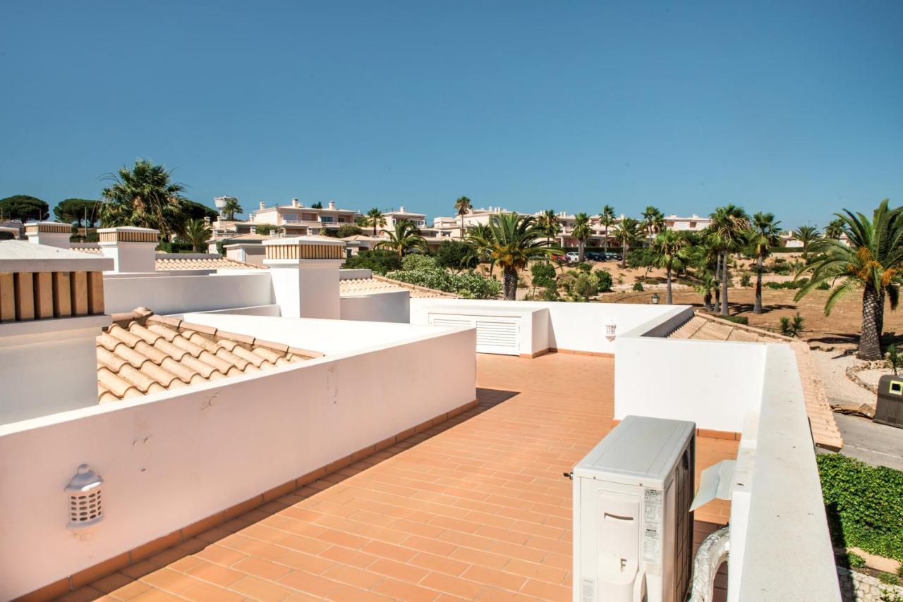 Luxurious First Floor Apartment Sleeps 4 Carvoeiro  Extérieur photo